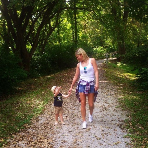 Meet your Posher, Chelsey - Picture 4 of 6